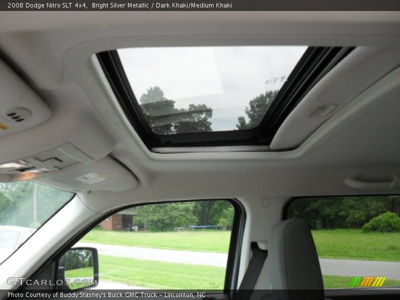 Bright Silver Metallic / Dark Khaki/Medium Khaki 2008 Dodge Nitro SLT 4x4