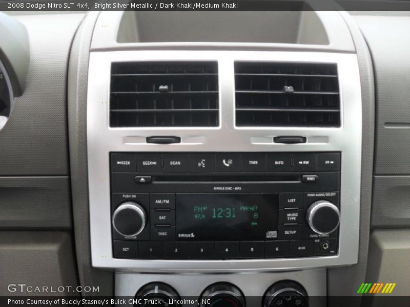 Bright Silver Metallic / Dark Khaki/Medium Khaki 2008 Dodge Nitro SLT 4x4