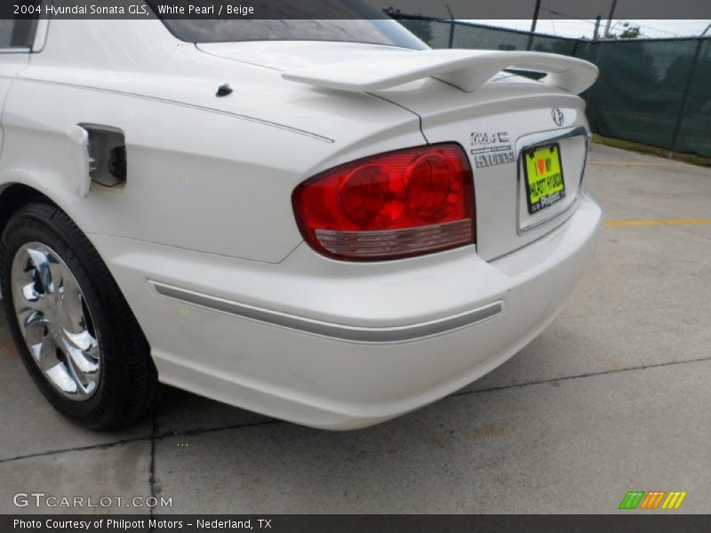 White Pearl / Beige 2004 Hyundai Sonata GLS