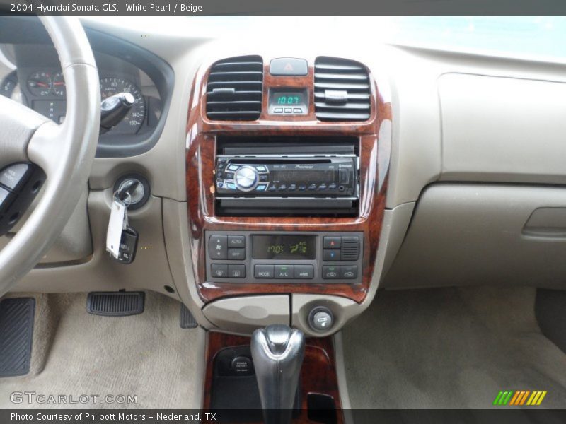 White Pearl / Beige 2004 Hyundai Sonata GLS