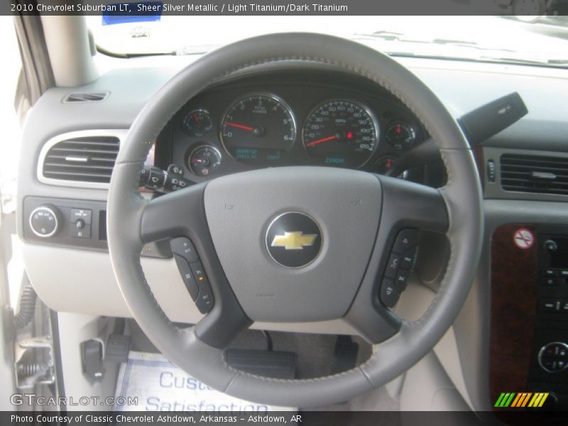 Sheer Silver Metallic / Light Titanium/Dark Titanium 2010 Chevrolet Suburban LT