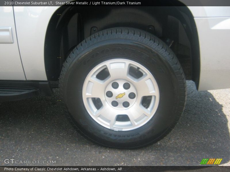 Sheer Silver Metallic / Light Titanium/Dark Titanium 2010 Chevrolet Suburban LT