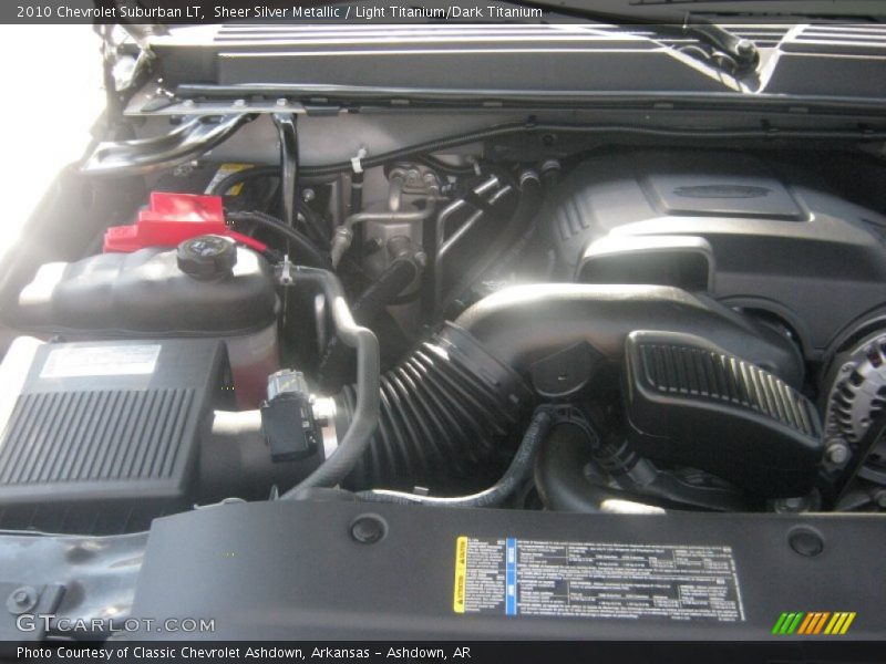 Sheer Silver Metallic / Light Titanium/Dark Titanium 2010 Chevrolet Suburban LT