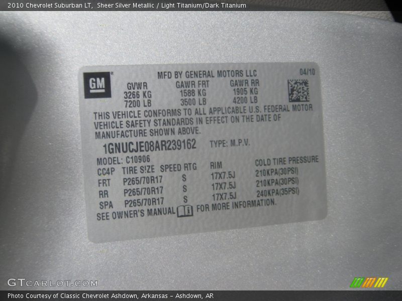 Sheer Silver Metallic / Light Titanium/Dark Titanium 2010 Chevrolet Suburban LT