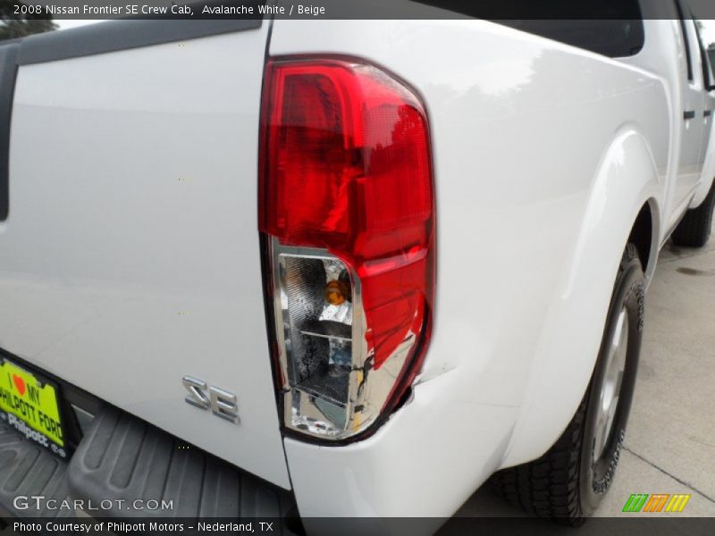 Avalanche White / Beige 2008 Nissan Frontier SE Crew Cab