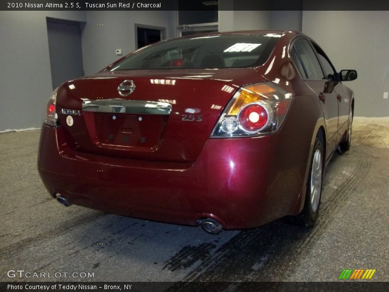 Tuscan Sun Red / Charcoal 2010 Nissan Altima 2.5 S