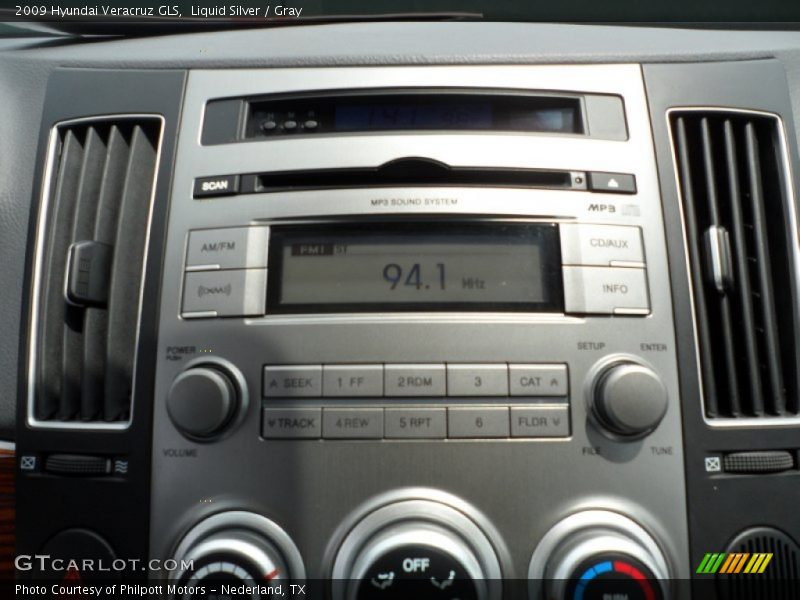 Liquid Silver / Gray 2009 Hyundai Veracruz GLS