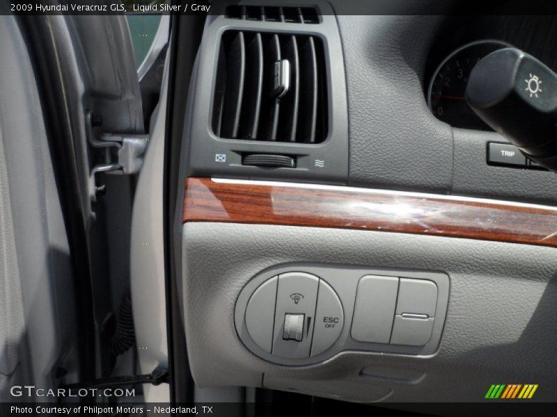 Liquid Silver / Gray 2009 Hyundai Veracruz GLS