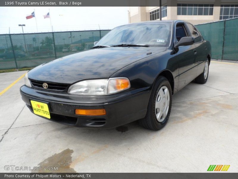 Black / Beige 1996 Toyota Camry LE Sedan