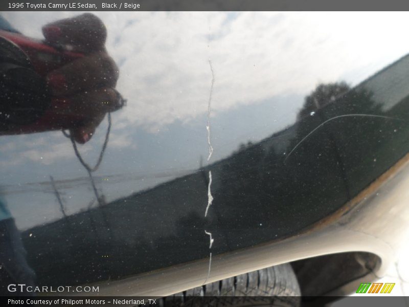 Black / Beige 1996 Toyota Camry LE Sedan
