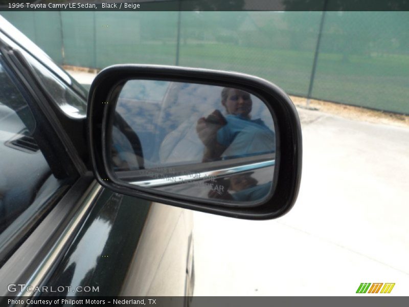 Black / Beige 1996 Toyota Camry LE Sedan