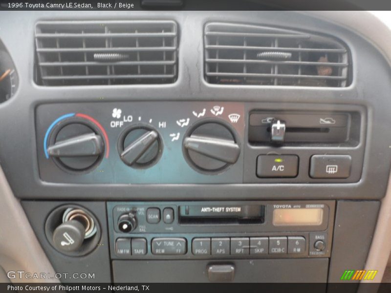 Controls of 1996 Camry LE Sedan