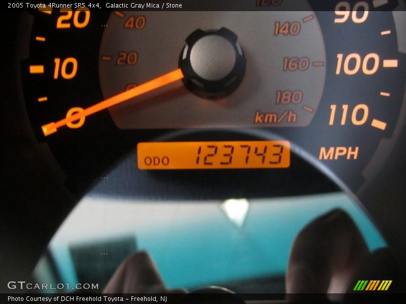 Galactic Gray Mica / Stone 2005 Toyota 4Runner SR5 4x4