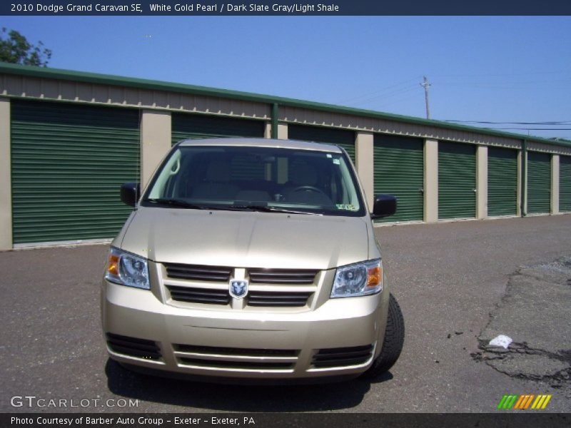 White Gold Pearl / Dark Slate Gray/Light Shale 2010 Dodge Grand Caravan SE