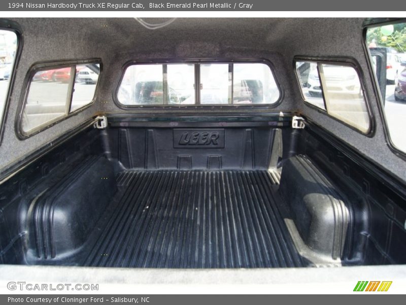 Black Emerald Pearl Metallic / Gray 1994 Nissan Hardbody Truck XE Regular Cab