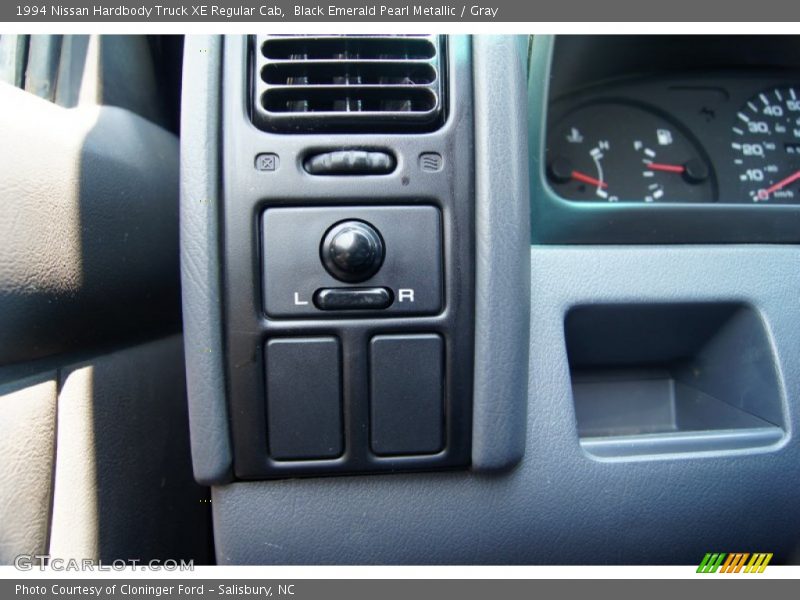 Controls of 1994 Hardbody Truck XE Regular Cab