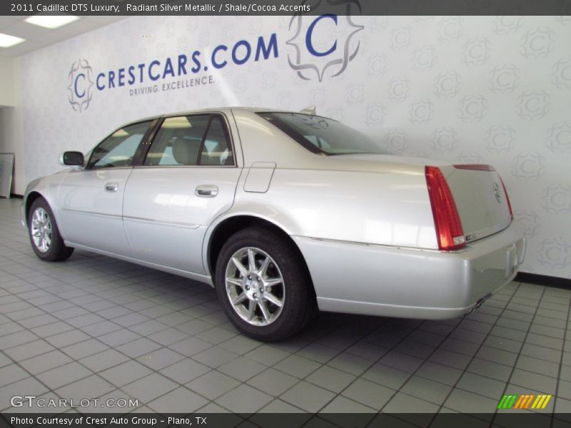Radiant Silver Metallic / Shale/Cocoa Accents 2011 Cadillac DTS Luxury