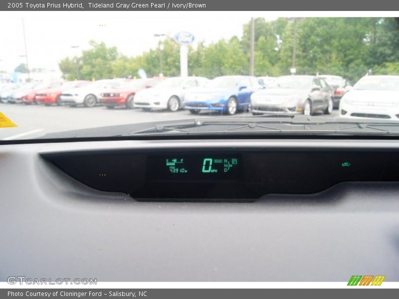 Tideland Gray Green Pearl / Ivory/Brown 2005 Toyota Prius Hybrid