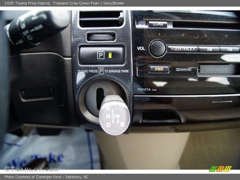 Tideland Gray Green Pearl / Ivory/Brown 2005 Toyota Prius Hybrid