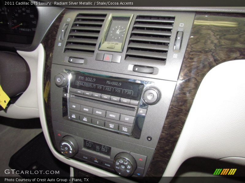 Radiant Silver Metallic / Shale/Cocoa Accents 2011 Cadillac DTS Luxury
