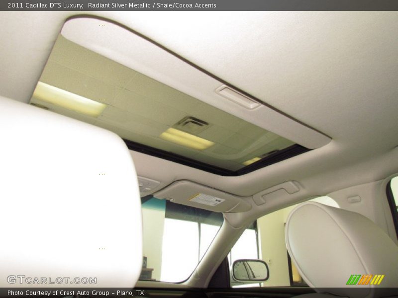 Radiant Silver Metallic / Shale/Cocoa Accents 2011 Cadillac DTS Luxury