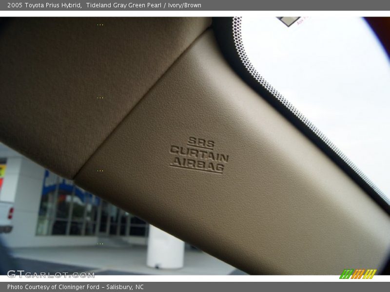 Tideland Gray Green Pearl / Ivory/Brown 2005 Toyota Prius Hybrid
