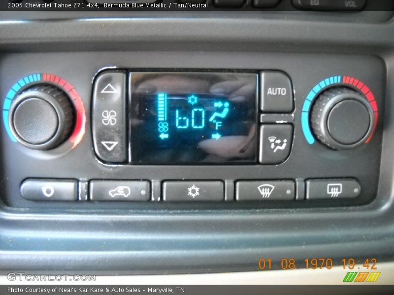 Bermuda Blue Metallic / Tan/Neutral 2005 Chevrolet Tahoe Z71 4x4