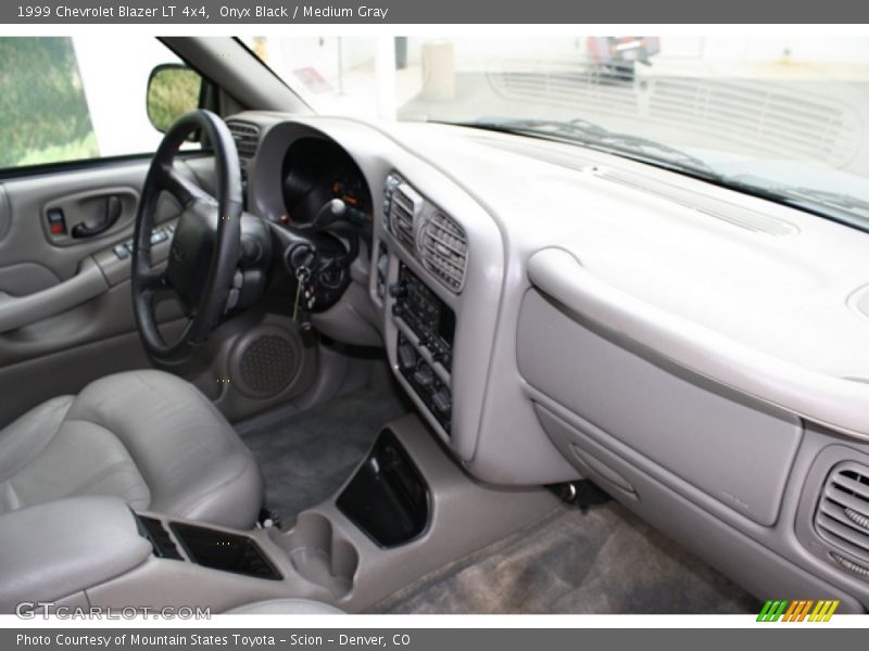 Onyx Black / Medium Gray 1999 Chevrolet Blazer LT 4x4