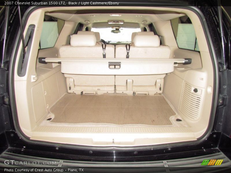  2007 Suburban 1500 LTZ Trunk
