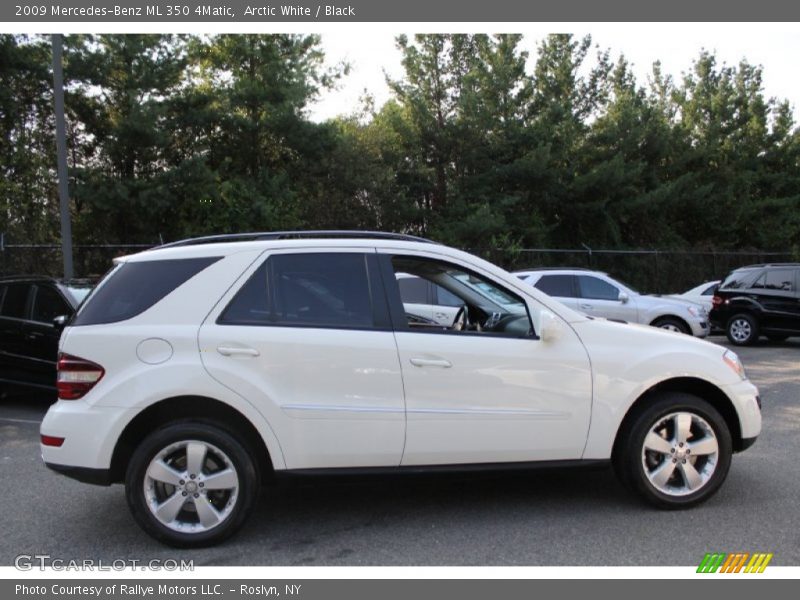 Arctic White / Black 2009 Mercedes-Benz ML 350 4Matic