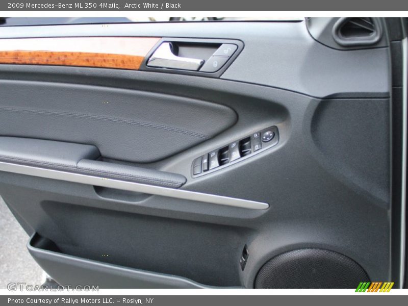 Arctic White / Black 2009 Mercedes-Benz ML 350 4Matic