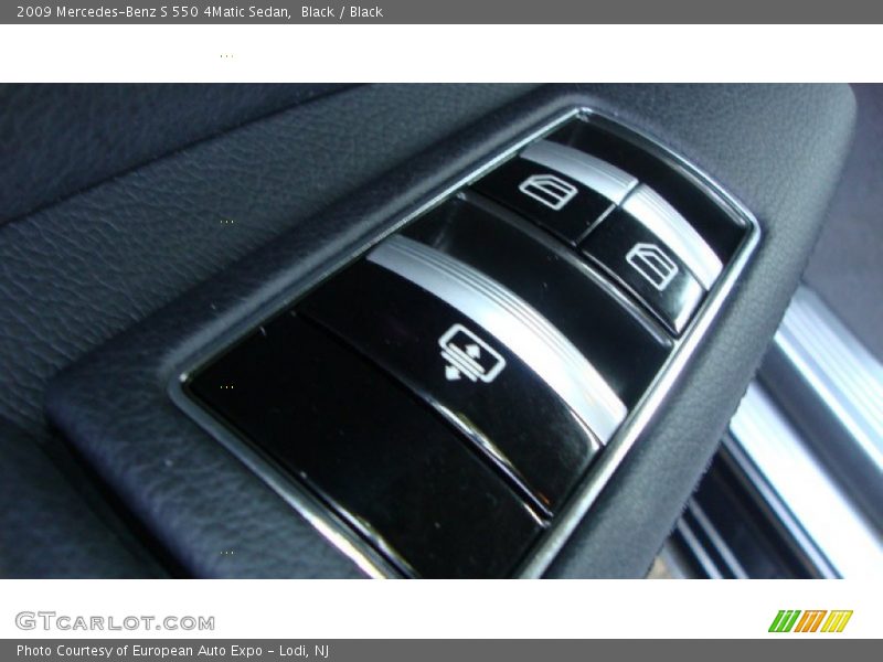 Black / Black 2009 Mercedes-Benz S 550 4Matic Sedan