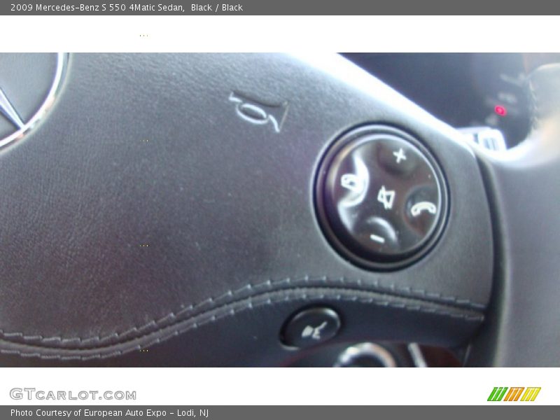 Black / Black 2009 Mercedes-Benz S 550 4Matic Sedan