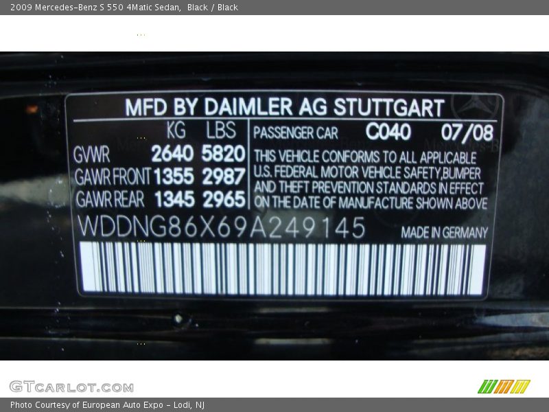 Black / Black 2009 Mercedes-Benz S 550 4Matic Sedan