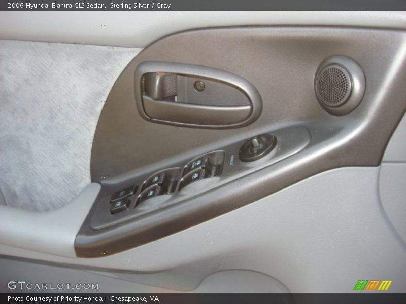 Sterling Silver / Gray 2006 Hyundai Elantra GLS Sedan