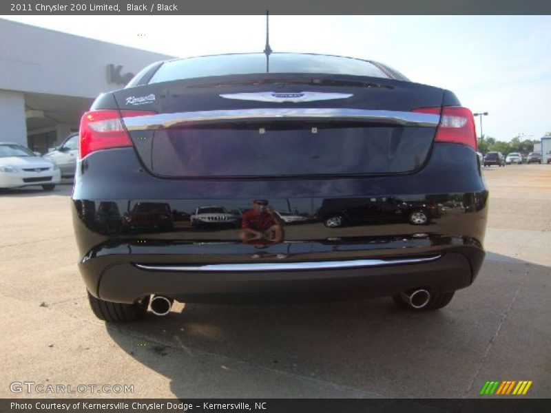 Black / Black 2011 Chrysler 200 Limited
