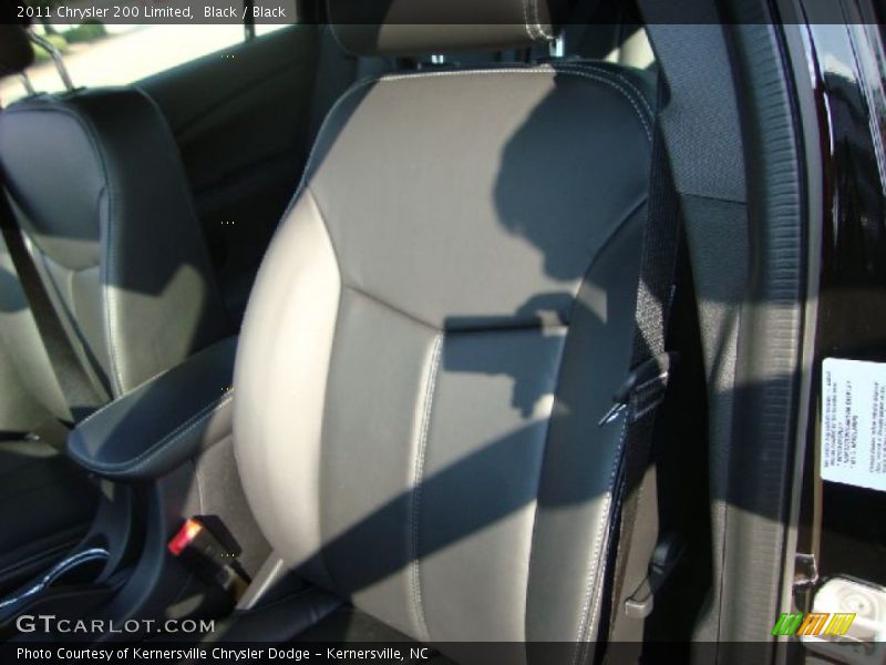 Black / Black 2011 Chrysler 200 Limited