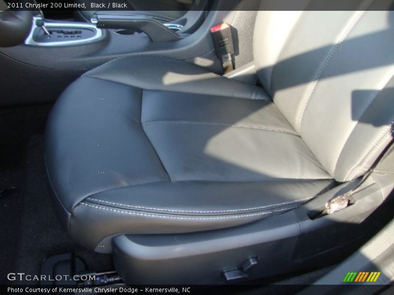 Black / Black 2011 Chrysler 200 Limited