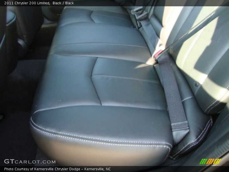 Black / Black 2011 Chrysler 200 Limited