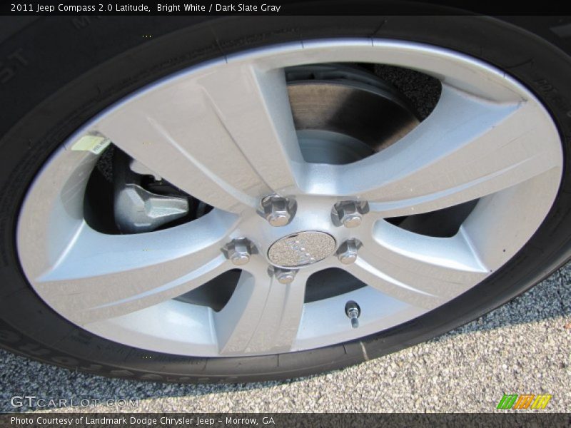 Bright White / Dark Slate Gray 2011 Jeep Compass 2.0 Latitude
