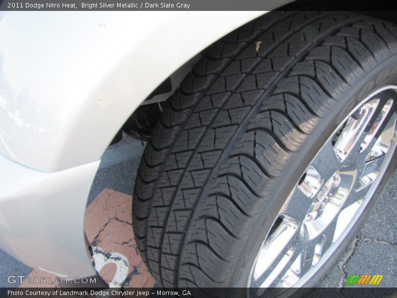 Bright Silver Metallic / Dark Slate Gray 2011 Dodge Nitro Heat