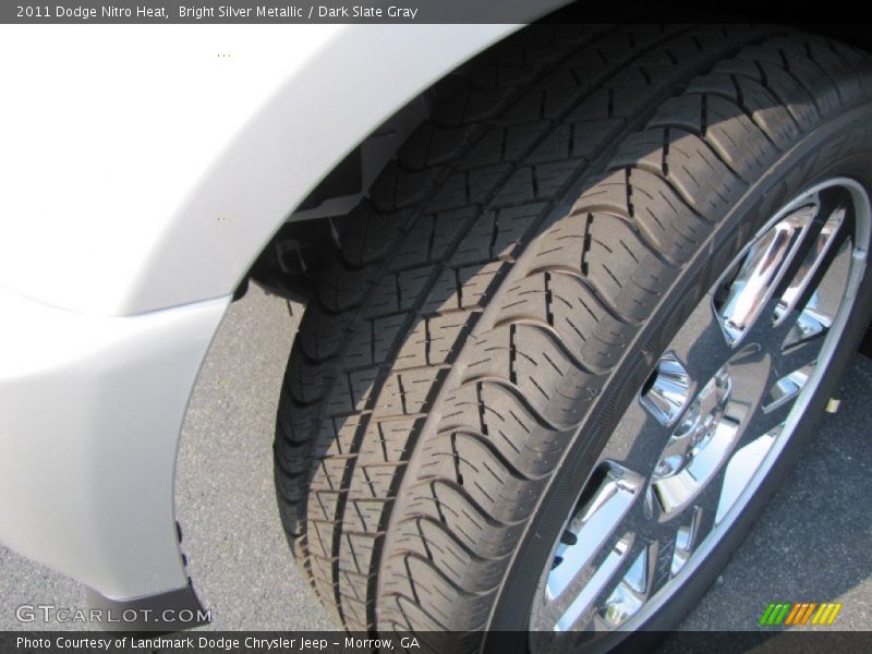Bright Silver Metallic / Dark Slate Gray 2011 Dodge Nitro Heat