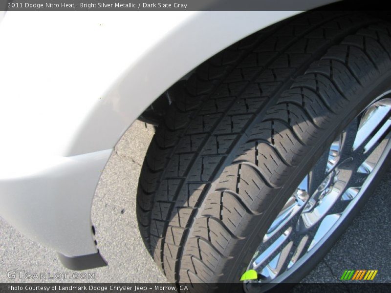Bright Silver Metallic / Dark Slate Gray 2011 Dodge Nitro Heat