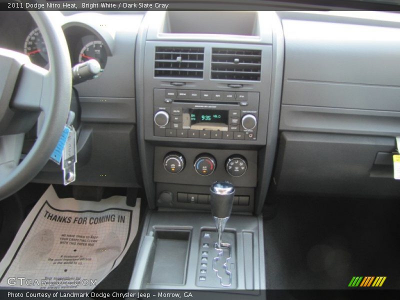 Bright White / Dark Slate Gray 2011 Dodge Nitro Heat