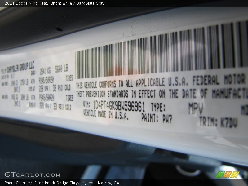 Bright White / Dark Slate Gray 2011 Dodge Nitro Heat