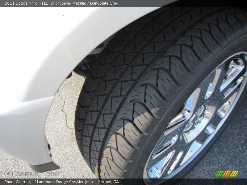 Bright Silver Metallic / Dark Slate Gray 2011 Dodge Nitro Heat