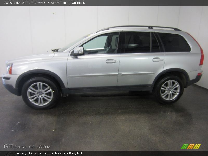 Silver Metallic / Off Black 2010 Volvo XC90 3.2 AWD