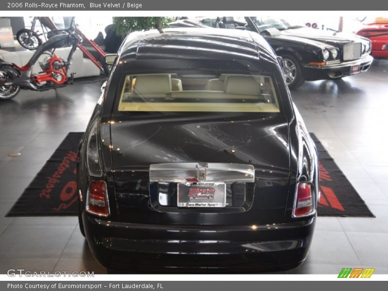 Blue Velvet / Beige 2006 Rolls-Royce Phantom