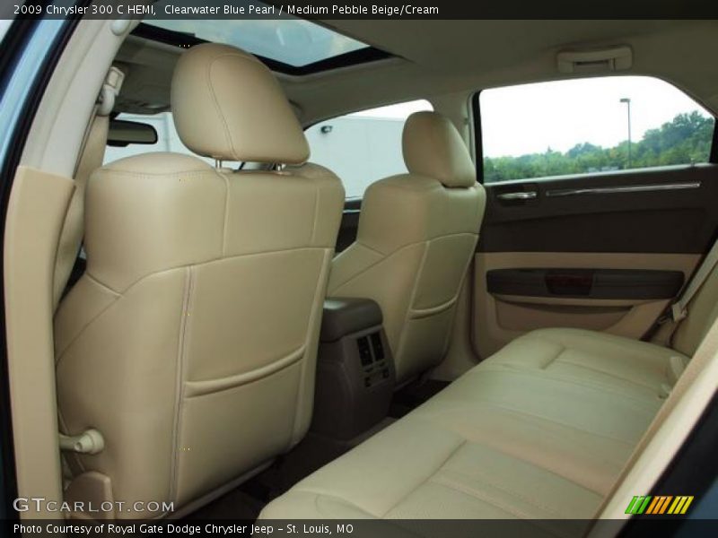  2009 300 C HEMI Medium Pebble Beige/Cream Interior