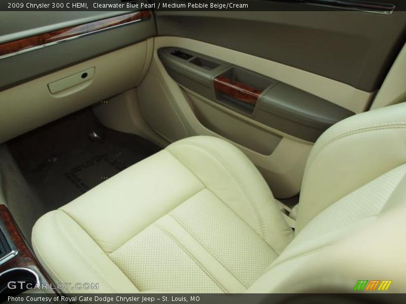 Clearwater Blue Pearl / Medium Pebble Beige/Cream 2009 Chrysler 300 C HEMI
